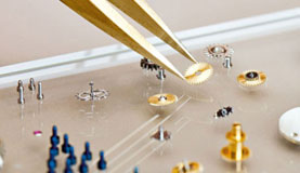 济南爱彼指定维修门店打开表壳